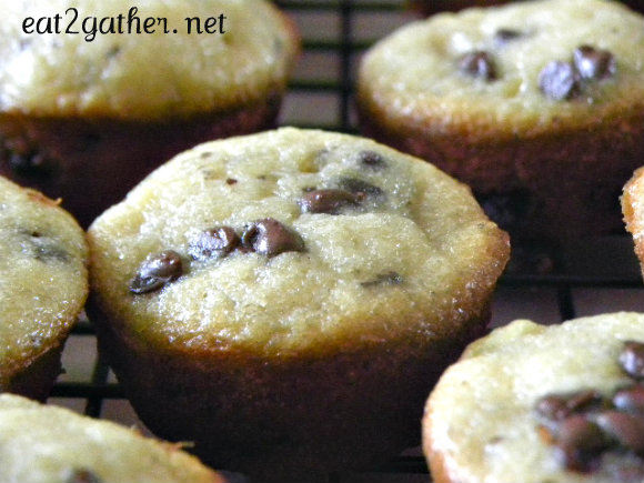 Muffin Mondays ~ Mini Chocolate Chip Banana Muffins