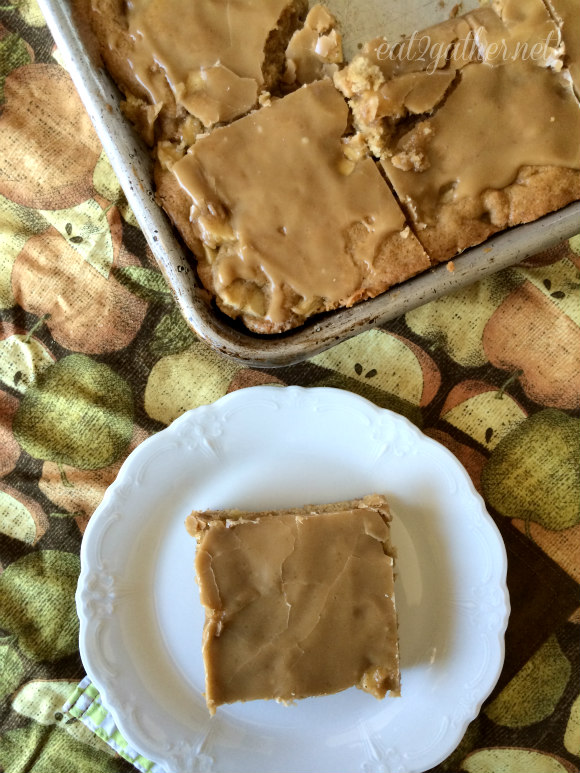 Caramel Apple Snack Cake