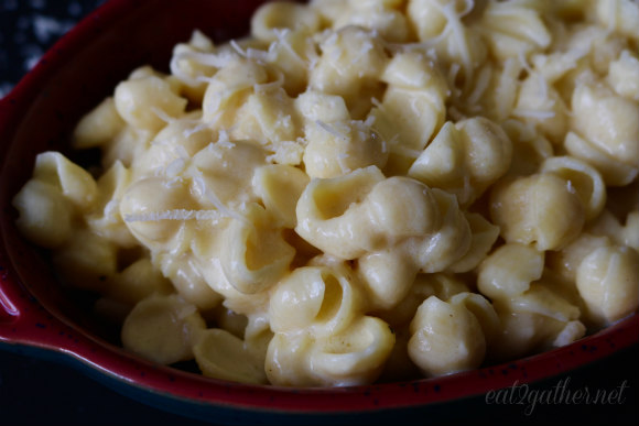 One Pan (lactose-intolerance friendly) Creamy Mac-n-Cheese