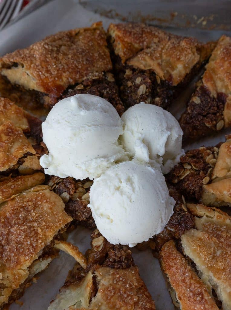 ice cream in the middle of the apple crisp galette slices